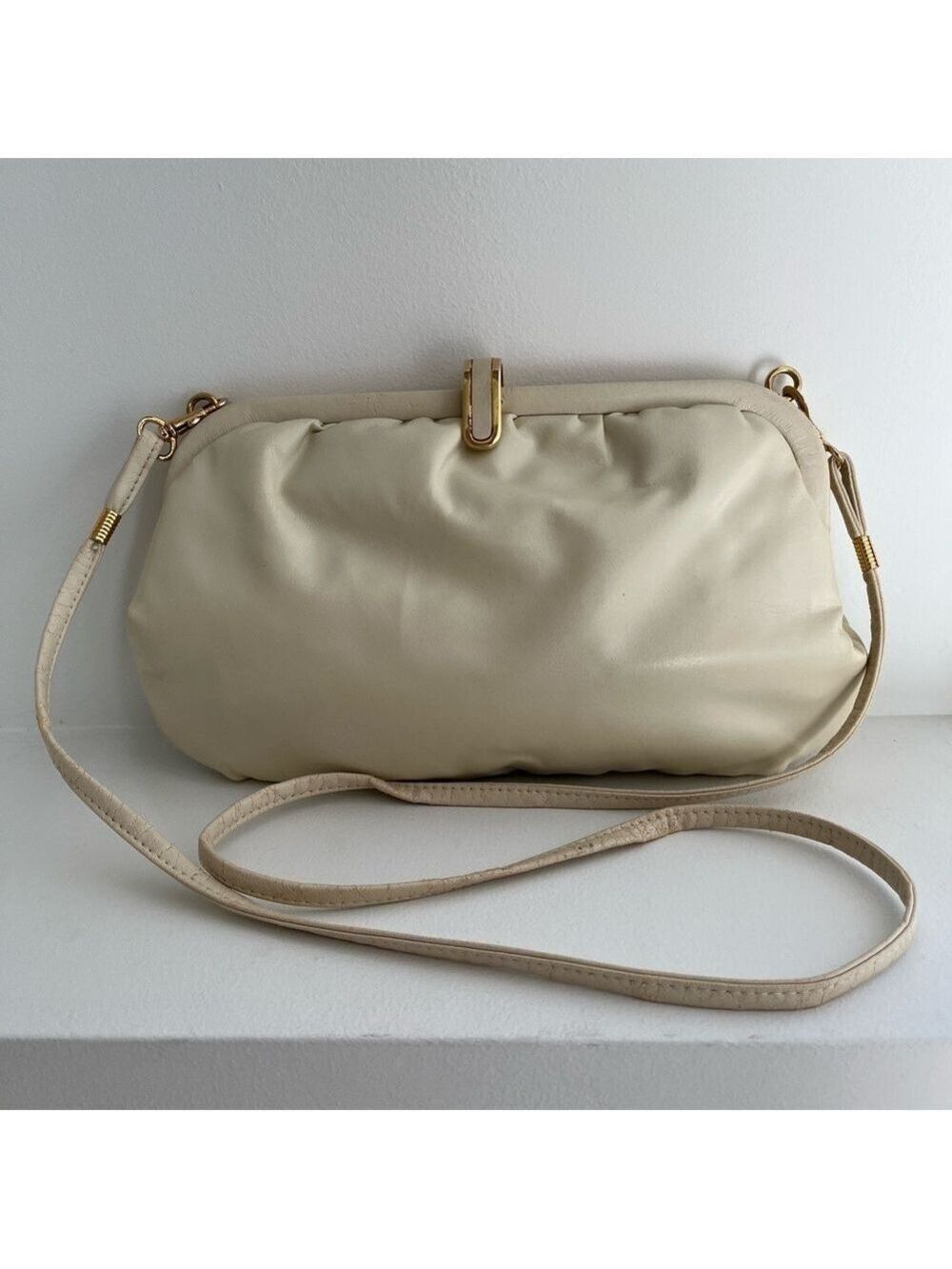 VINTAGE Goldco Evening Bag Made Hong Kong Ivory Color Frame Bag Detachable Strap